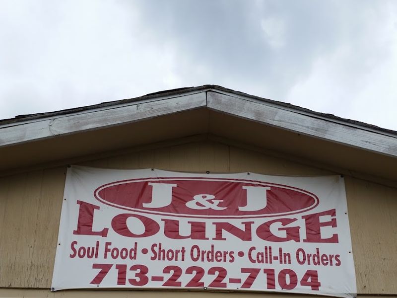 J & J Lounge exterior